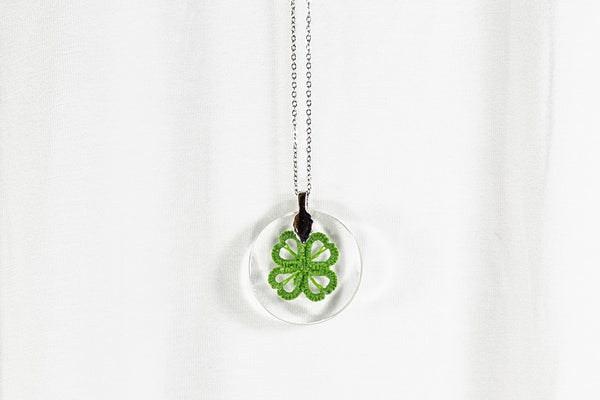 ROUND FOUR LEAF CLOVER PENDANT