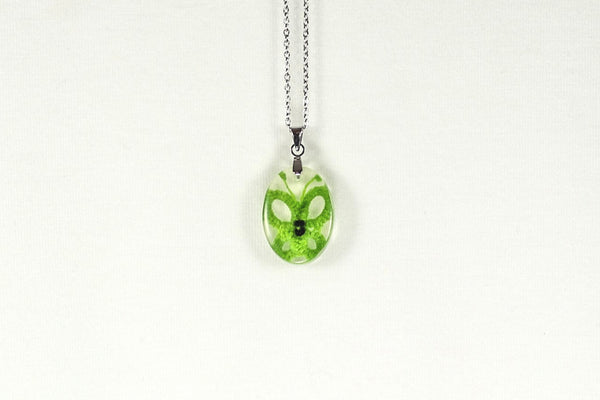 OVAL BUTTERFLY PENDANT