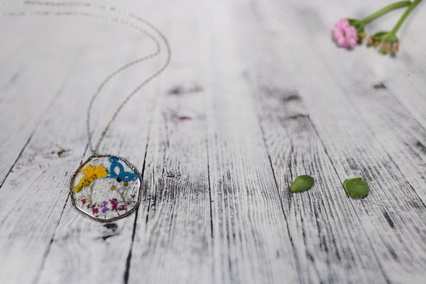 PENDANTS FRAME VARIOUS