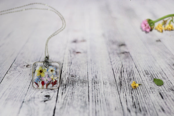 PENDANTS FORMS OF NATURE VARIOUS