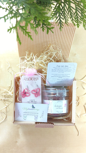 Darilni paket CVETOČ TRAVNIK