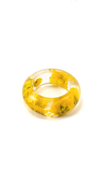 RINGS with flowers in resin