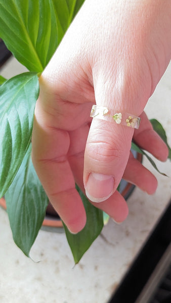 RINGS with flowers in resin