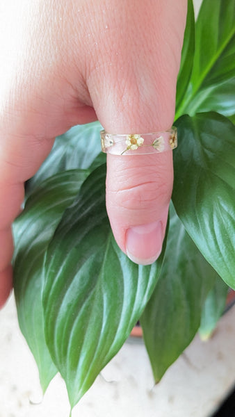 RINGS with flowers in resin