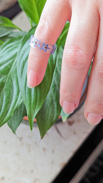 RINGS with flowers in resin