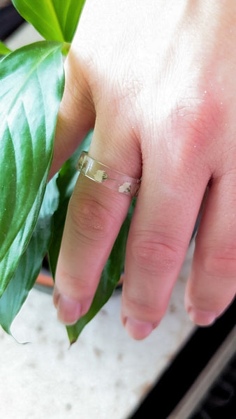 RINGS with flowers in resin