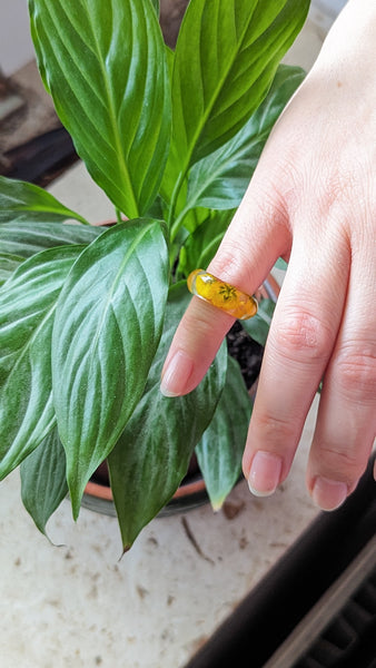 RINGS with flowers in resin