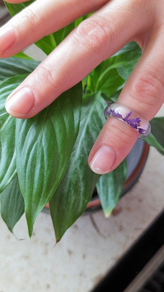 RINGS with flowers in resin