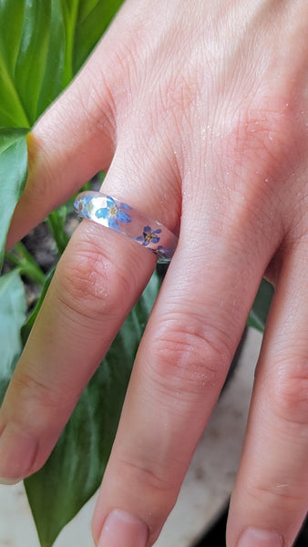 RINGS with flowers in resin