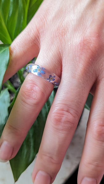 RINGS with flowers in resin