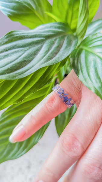 RINGS with flowers in resin