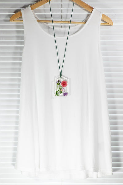 PENDANT PURPLE SNAIL ON THE MEADOW