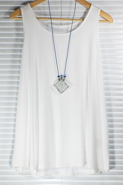 SQUARE PENDANT WHITE SNOWFLAKE WITH GLITTERS