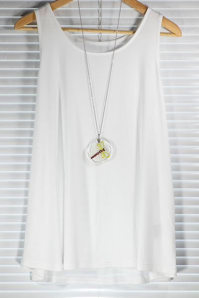 ROUND PENDANT RED DRAGONFLY WITH YELLOW WINGS