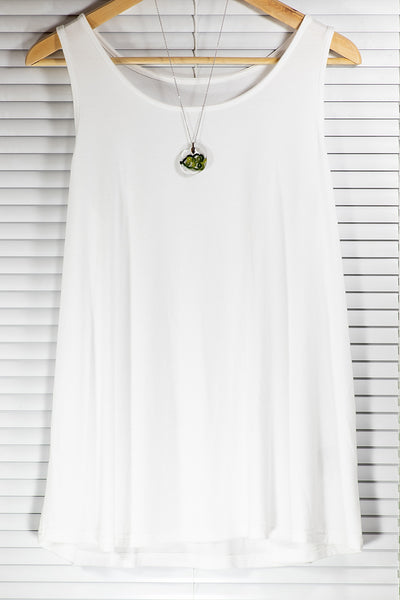 OAK LEAF PENDANT IN DIFFERENT COLORS