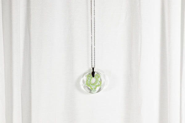 MAPLE LEAF PENDANT WITH BEADS