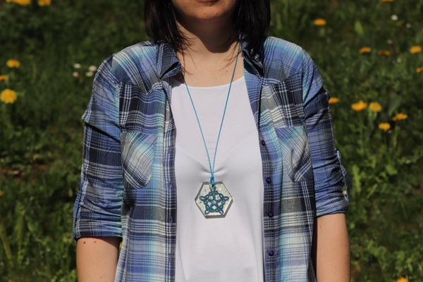 BLUE STAR PENDANT WITH GLITTERS