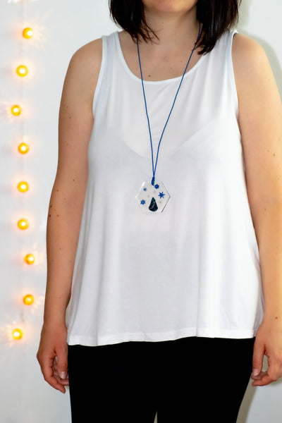 HEXAGON PENDANT CHRISTMAS TREE WITH SNOWFLAKES