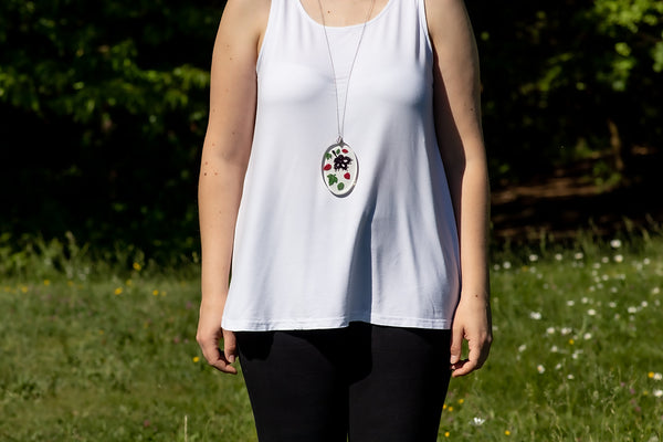 OVAL AUTUMN PENDANT BORDEAUX RED MAPLE LEAF