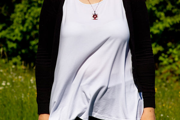 SQUARE PENDANT RED MAPLE LEAF WITH BEADS