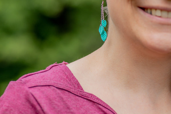 DANGLING EARRINGS 3 LEAVES VARIOUS
