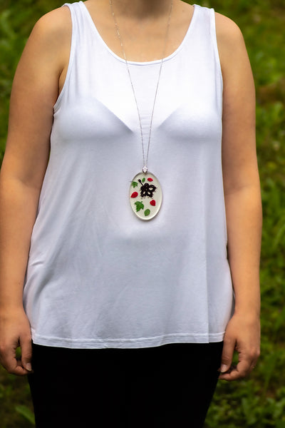 OVAL AUTUMN PENDANT BORDEAUX RED MAPLE LEAF