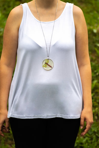 ROUND PENDANT RED DRAGONFLY WITH YELLOW WINGS