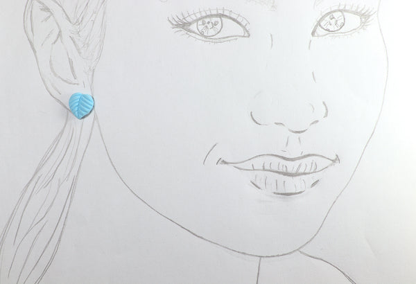 HEART-SHAPED FIXED LEAF EARRINGS IN DIFFERENT COLORS