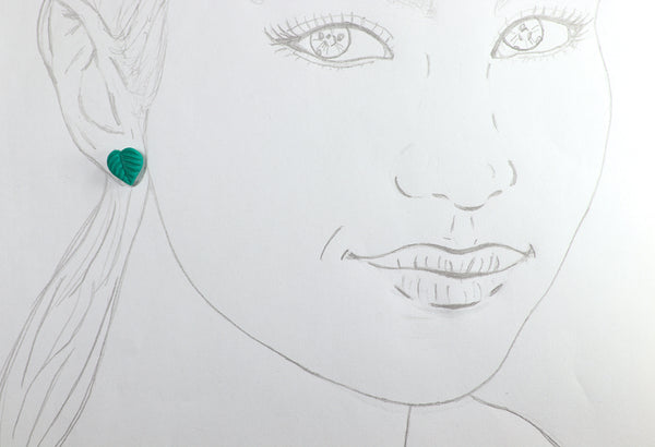 HEART-SHAPED FIXED LEAF EARRINGS IN DIFFERENT COLORS