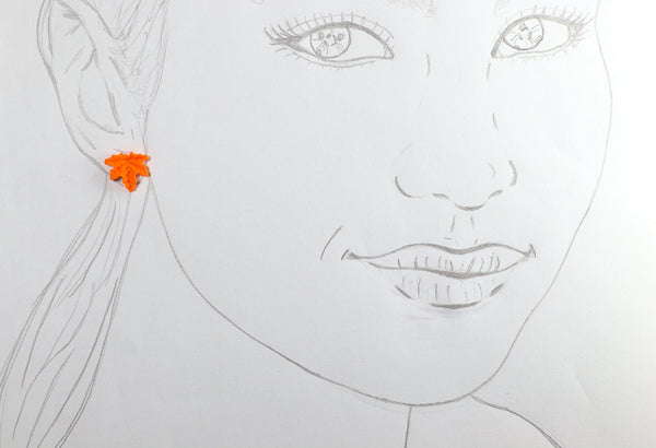 FIXED MAPLE LEAF EARRINGS IN DIFFERENT COLORS