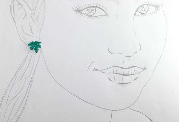 FIXED MAPLE LEAF EARRINGS IN DIFFERENT COLORS