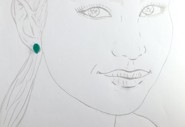 FIXED LEAF EARRINGS IN DIFFERENT COLORS