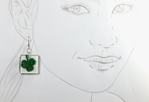 SQUARE EARRINGS THREE LEAF CLOVER