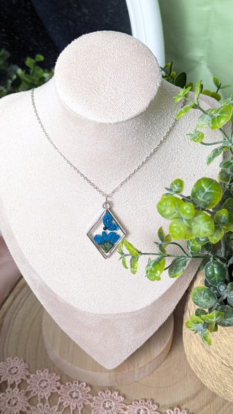 SMALLER PENDANTS FORMS OF NATURE