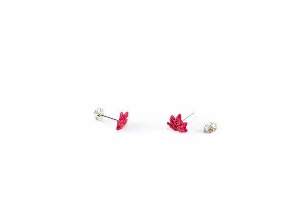FIXED MINI MAPLE LEAF EARRINGS IN DIFFERENT COLORS