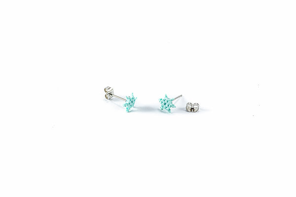 FIXED SNOWFLAKE EARRINGS DIFFERENT