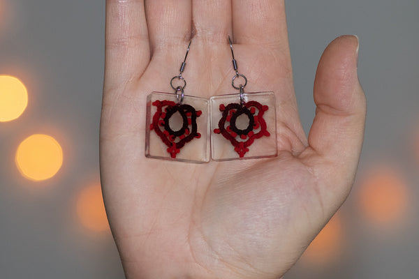 SQUARE EARRINGS RED MAPLE LEAF WITH BEADS