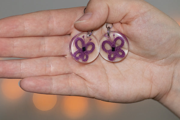 ROUND BUTTERFLY EARRINGS IN DIFFERENT COLORS